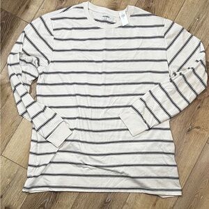 Men’s XL T- Old Navy Striped Long Sleeve Tee